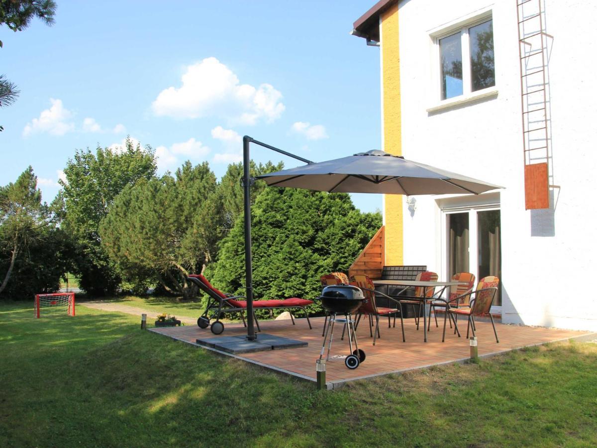 Ferienwohnung Am Alten Gutshaus Nossentiner Huette Exteriör bild